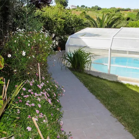 Vau Sleeps 6 With Pool And Wifi