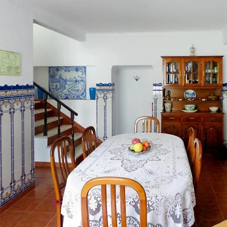 Vau Sleeps 6 With Pool And Wifi Вау