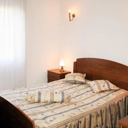 Вилла Vau Sleeps 6 With Pool And Wifi Вау